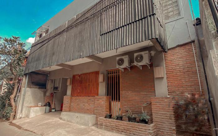 RedDoorz Hostel Near Ngurah Rai Airport Kuta