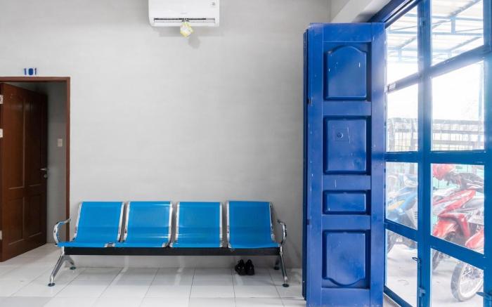 RedDoorz near Manhattan Square Medan