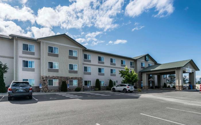 Quality Inn & Suites Sequim at Olympic National Park
