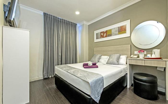 Hotel 81 Lucky