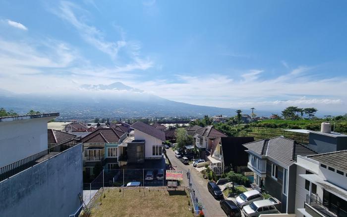 Villa Hosanna - The Kusuma Pinus Batu (20+ person)