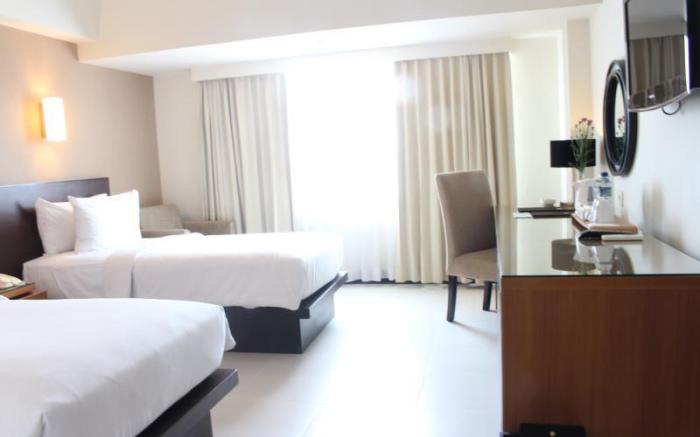 Hotel Santika Pandegiling Surabaya