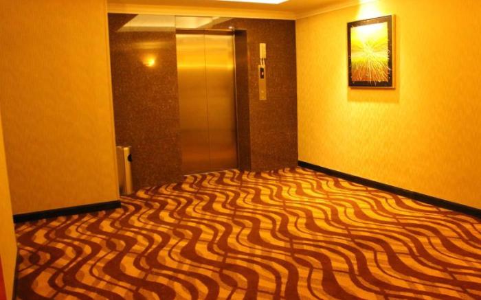 Clover Hotel