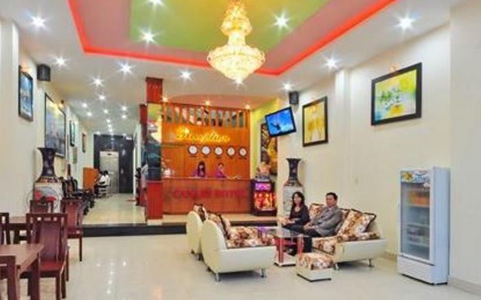 Canary Hue Hotel