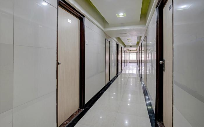 Collection O Guru Heritage Kalamboli