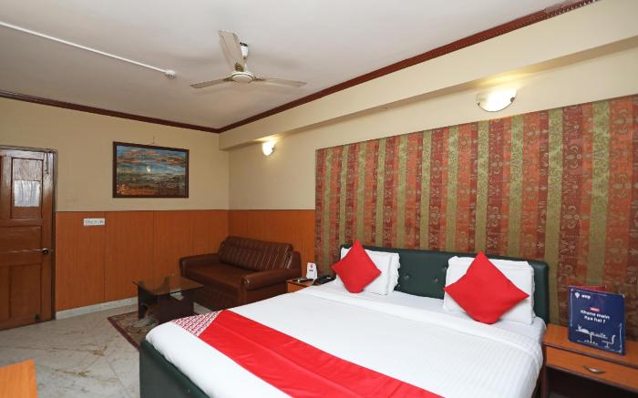OYO 10890 Malik Guest House