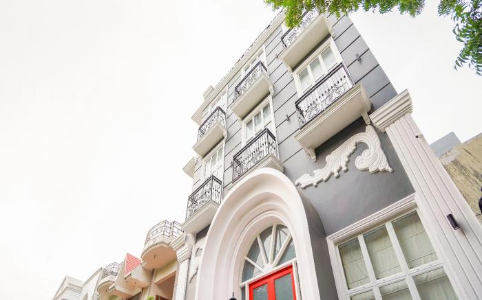 Townhouse Sector 19 Indiranagar Near Fun Republic Mall