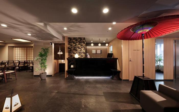 Marutamachi Crystal Hotel