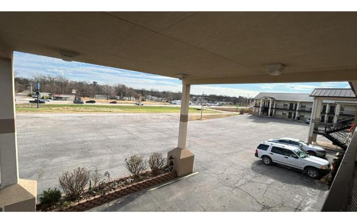 HiWay Inn Express Kiowa Hwy 69