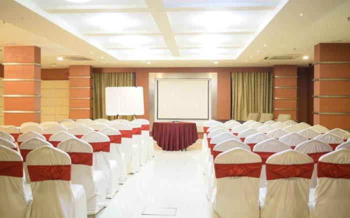 Metropolis Hotel (A Unit of Osem Hotels)