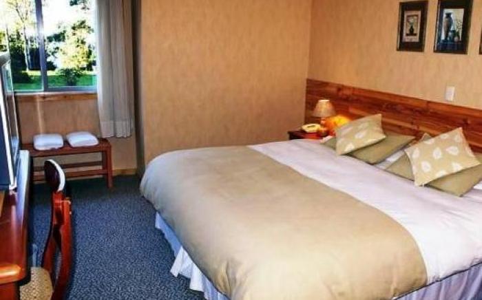 Hotel Borde Lago