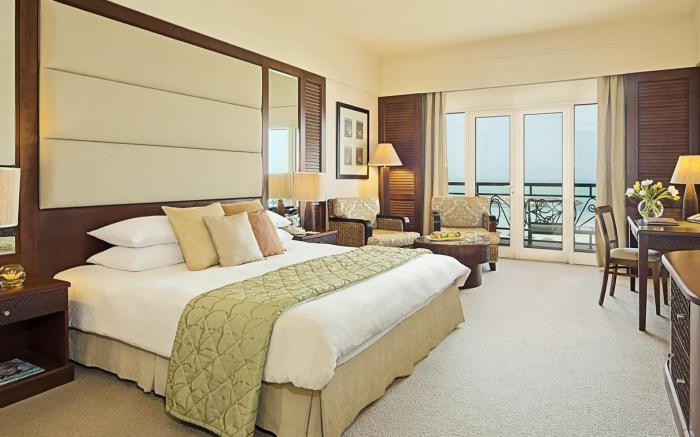 Danat Jebel Dhanna Resort