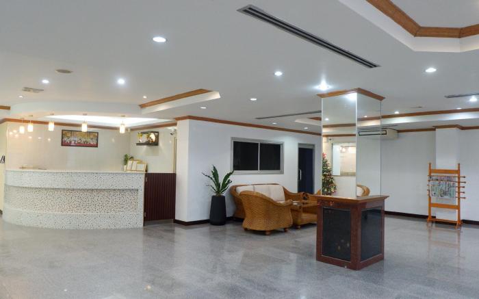 Auychai Grand Hotel