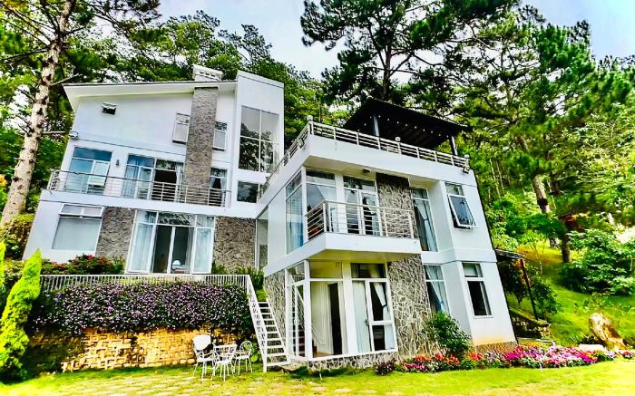 Lan Anh Villa - the price above is for the whole 4 Bedrooms.