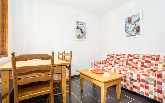 Les Aiguilles De Warens