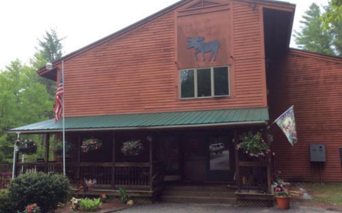 Evergreen Valley Inn