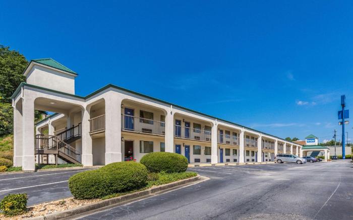 Rodeway Inn & Suites