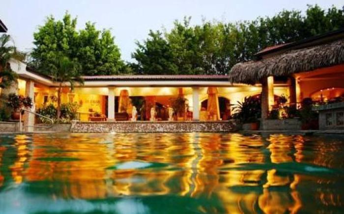 Hotel Tamarindo Diria Beach Resort