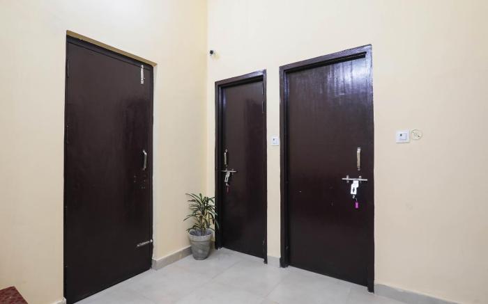 Hotel O Laavin Inn Near Gomti Riverfront Park