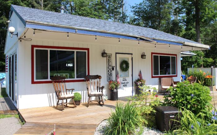 Yankee Trail Motel