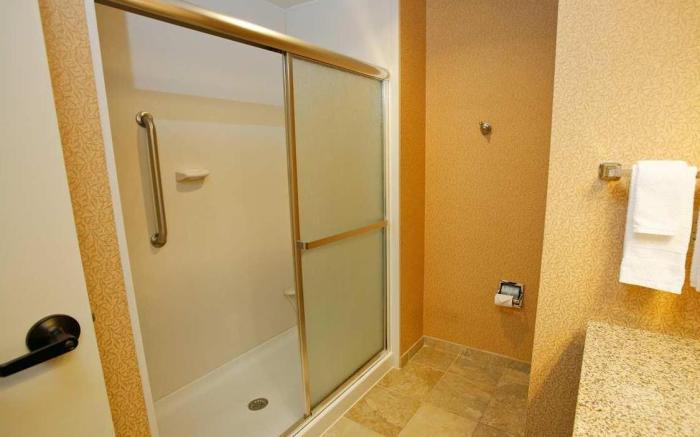 Hampton Inn and Suites Mobile Downtown