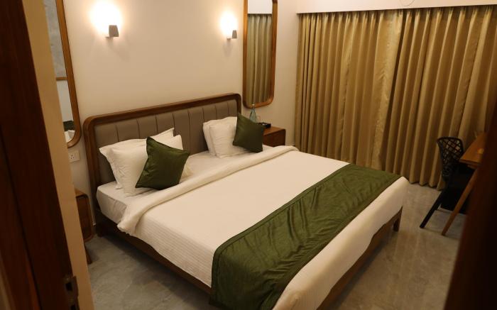 Hotel Gokulam Park