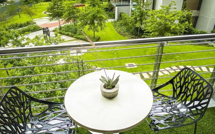 Menlyn Maine Residences - The Napoli King studio 