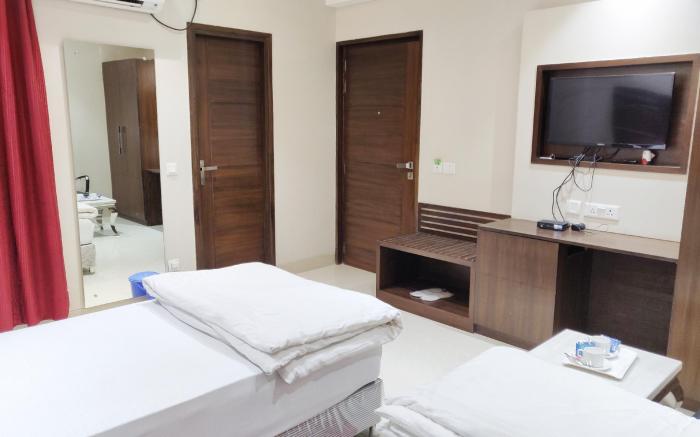 Bodhgaya Seven Inn Hotel n Restaurant                                                       