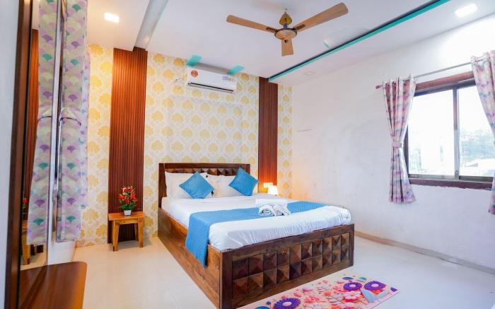 Sai Hill's Holiday's