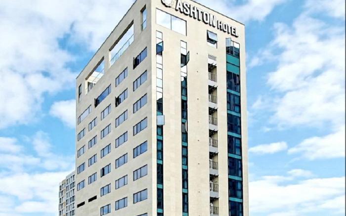Ashton Hotel