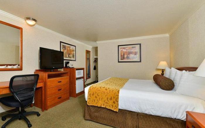 Best Western Holiday Hotel