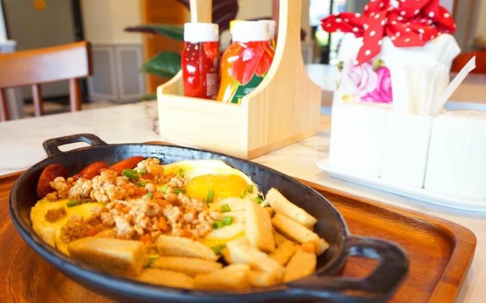 USABAI Riverside Boutique Hotel