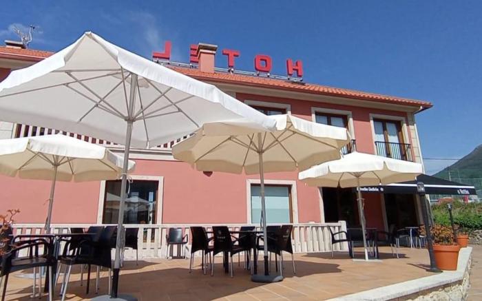 Hotel a Raíña