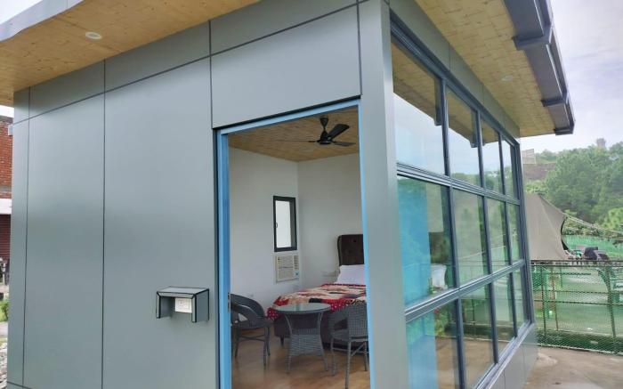 Morni Hills Retreat & Heaven by Hikers and Brewers