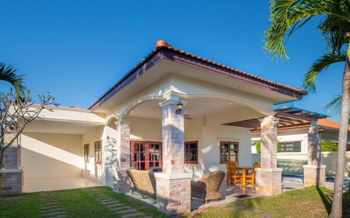 Well presented private pool villa in Hua Hin