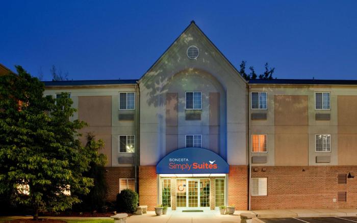 Sonesta Simply Suites Hampton
