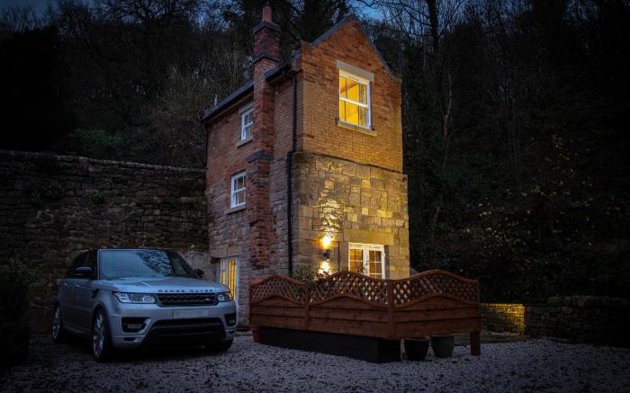 Robin Hood Tower 