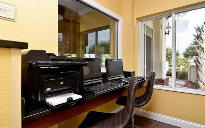 Spark by Hilton Wilmington Carolina Beach Rd