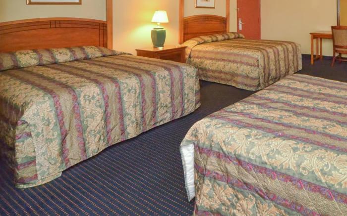 Red Carpet Inn-Stamford