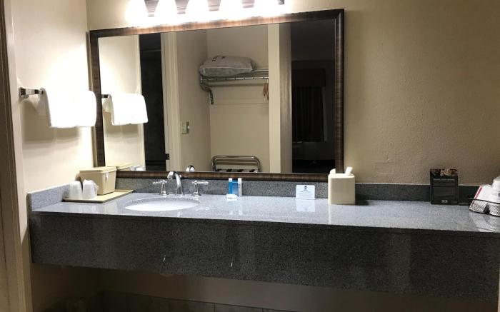 Best Western Lakewood - Historic Landmark 