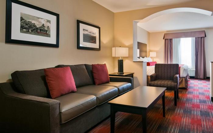 Best Western Plus Red Deer Inn and Suite