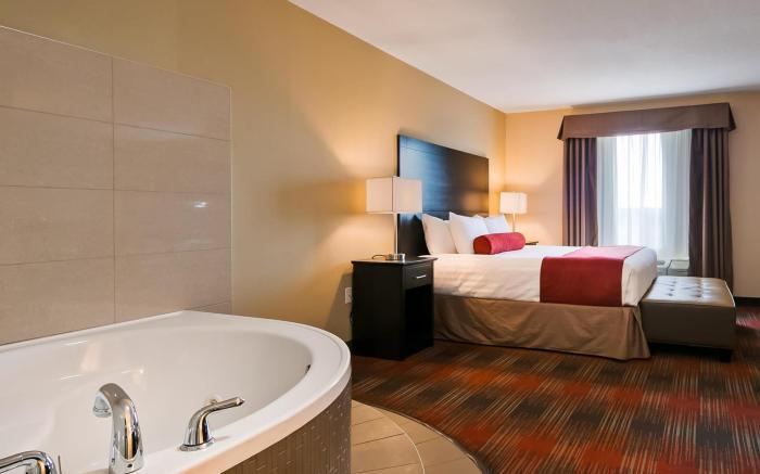 Best Western Plus Red Deer Inn and Suite