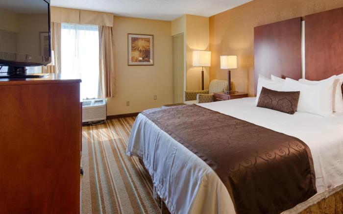 Best Western Plus Richmond Airport Hotel
