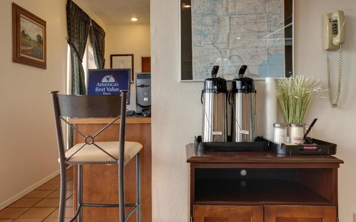 Americas Best Value Inn Paris