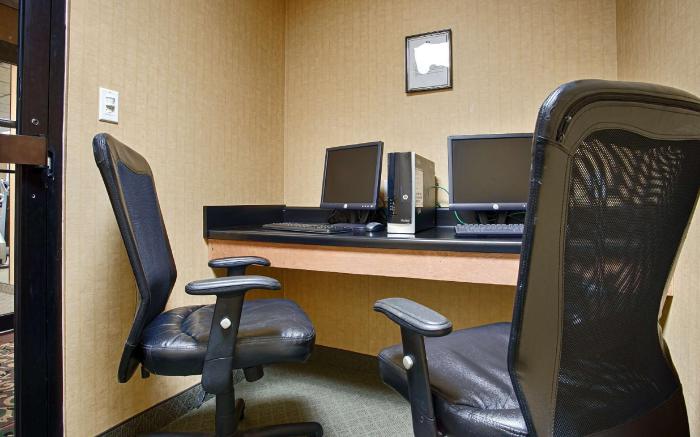 Best Western Plus Richmond Hill Inn