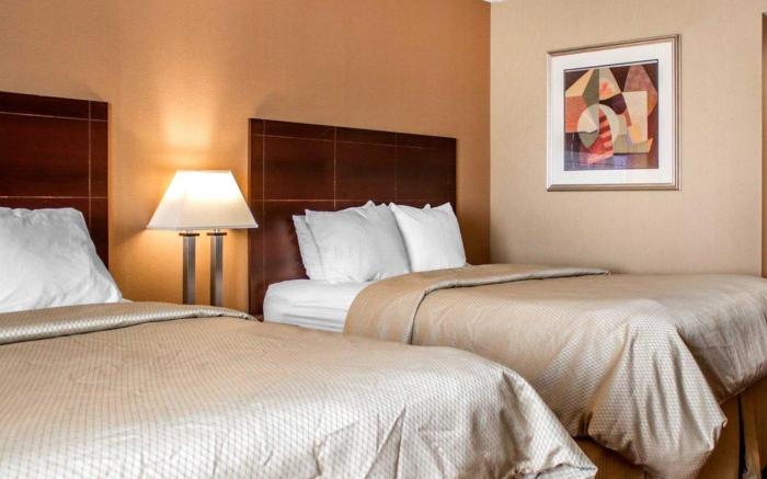 Clarion Hotel Conference Center on Lake Erie