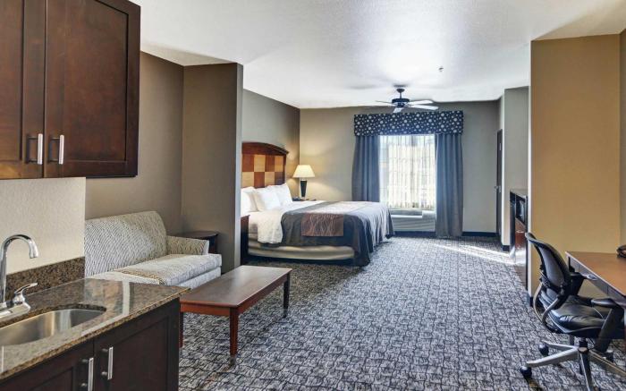 Best Western Carthage Inn & Suites