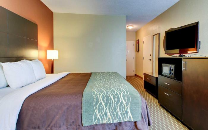 Comfort Inn Meridian - Bonita Lakes