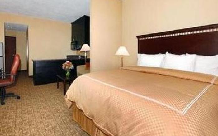 Comfort Suites