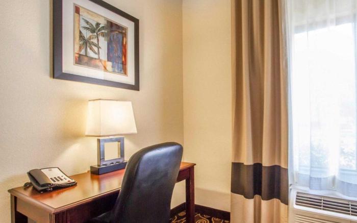 Comfort Suites Daphne - Mobile East Bay